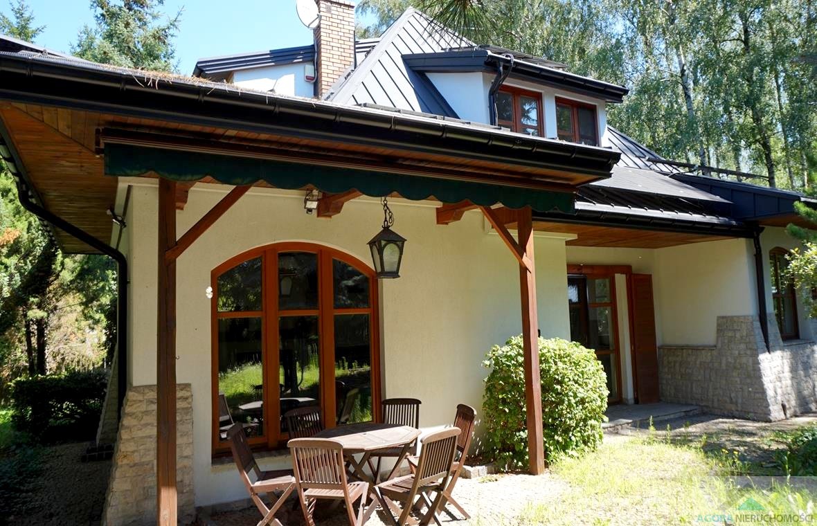 Komfortowy duży dom skąpany w zieleni, do wynajęcia, Cekanowo, gm.Słupno